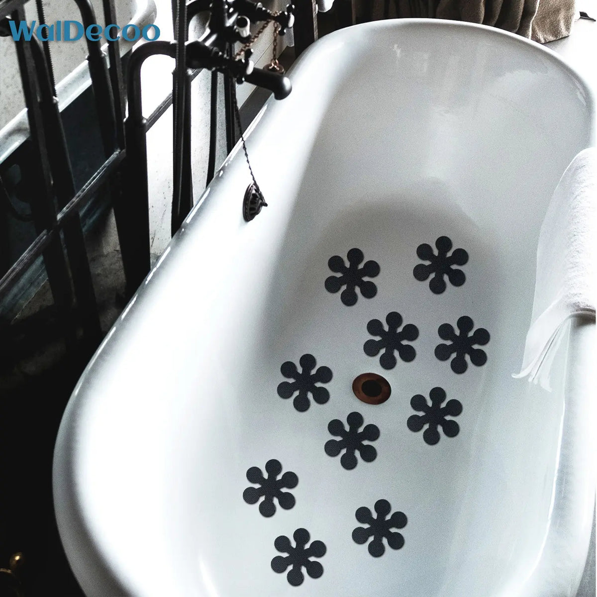 Snowflake Pattern Bath Sticker, Anti-slip Bath Sticker, Self-adhesive Bath Paper for Bathroom, Shower, Swimming Pool, Bath Tub Accessories, Bathroom Decor Supplies, Bathroom Decoration Accessories