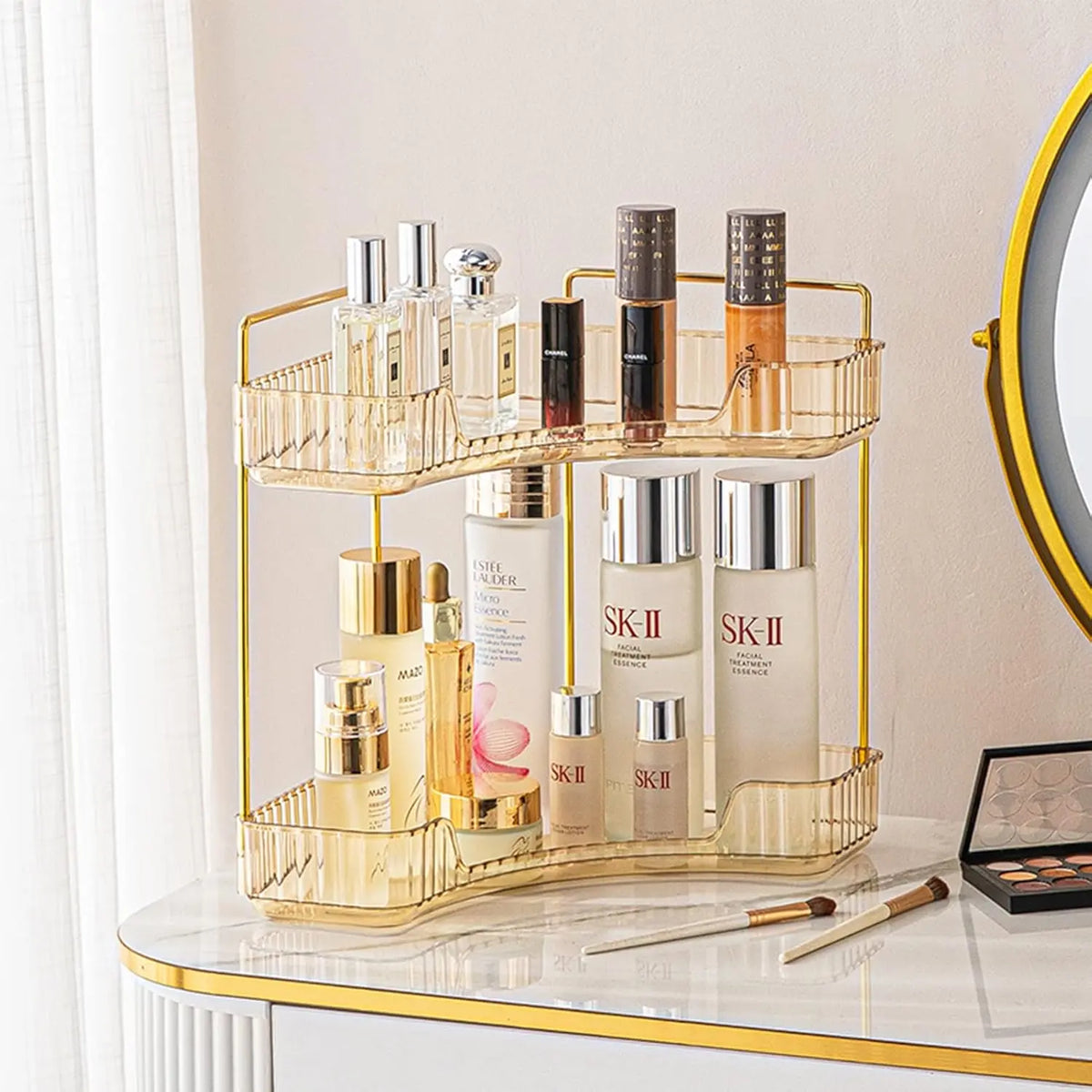 A space-saving 2/3 floor vanity corner organizer, a luxurious gold cosmetic storage rack, multi-level bathroom countertop storage, suitable for lotions, creams and other makeup tools. multi-layer beauty holder lipstick supply brush compact wristwatch